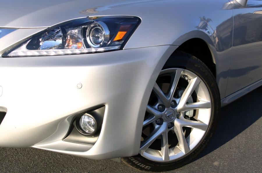  Lexus IS250 AWD 2011 года  (фото 42 из 43)